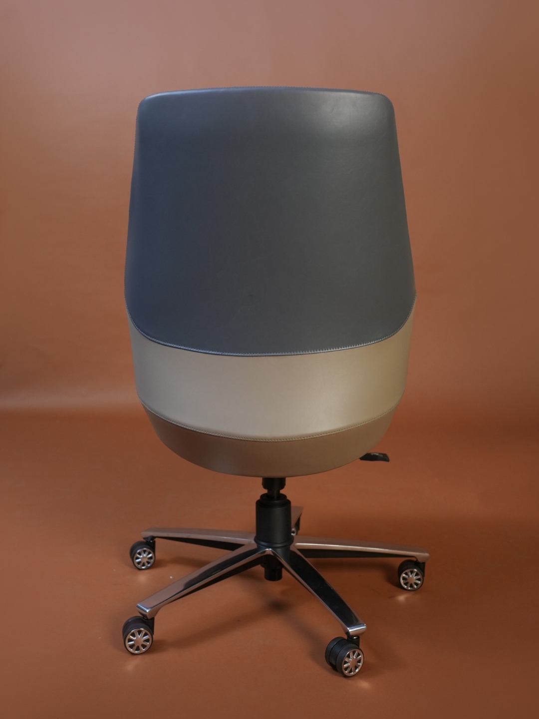 Magnet Low Back - Image 3